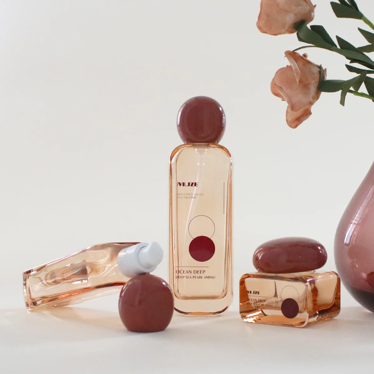 Luxury Cosmetic Glass Bottle OEM