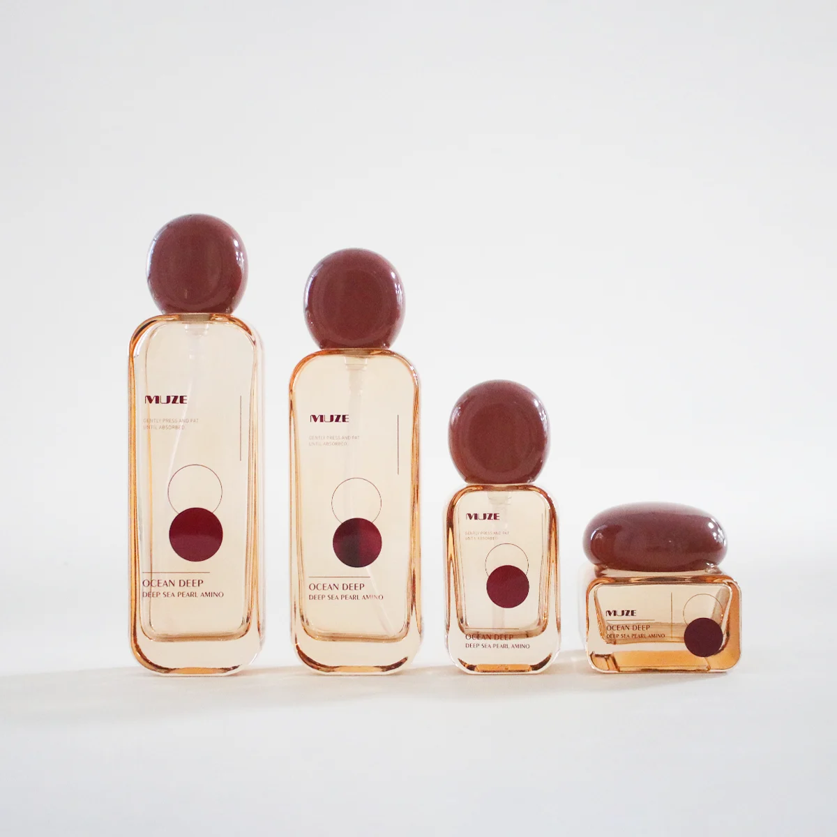 Luxury Cosmetic Glass Bottle Set for Sale