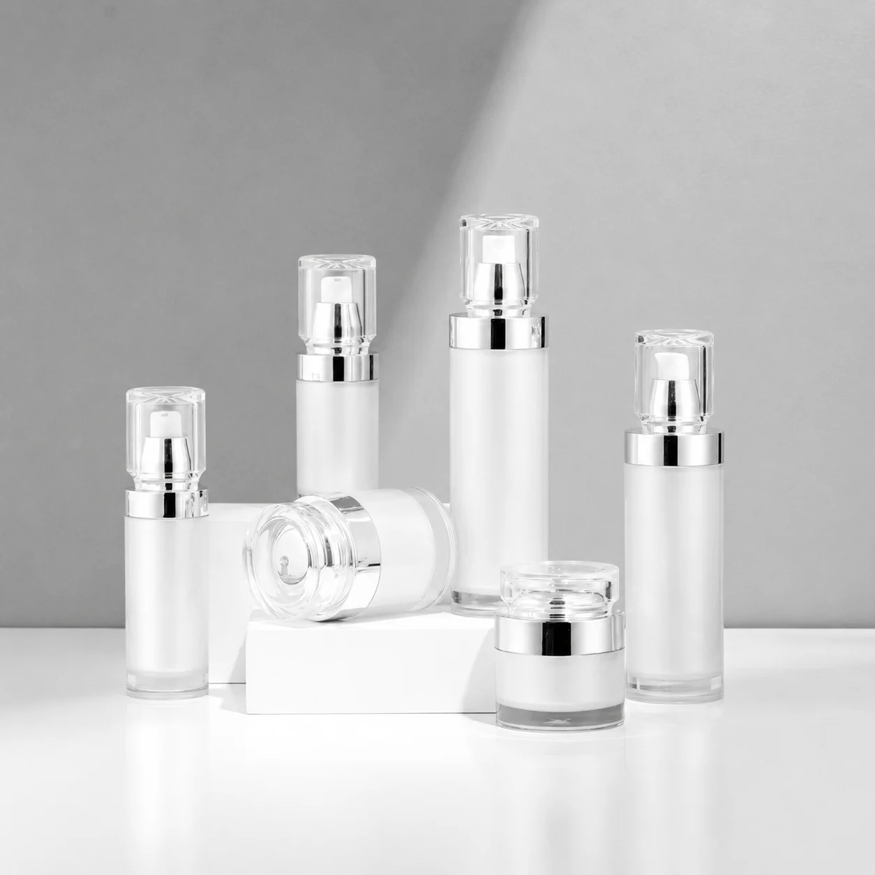 Luxury Cosmetic Bottle set Stock Packaging