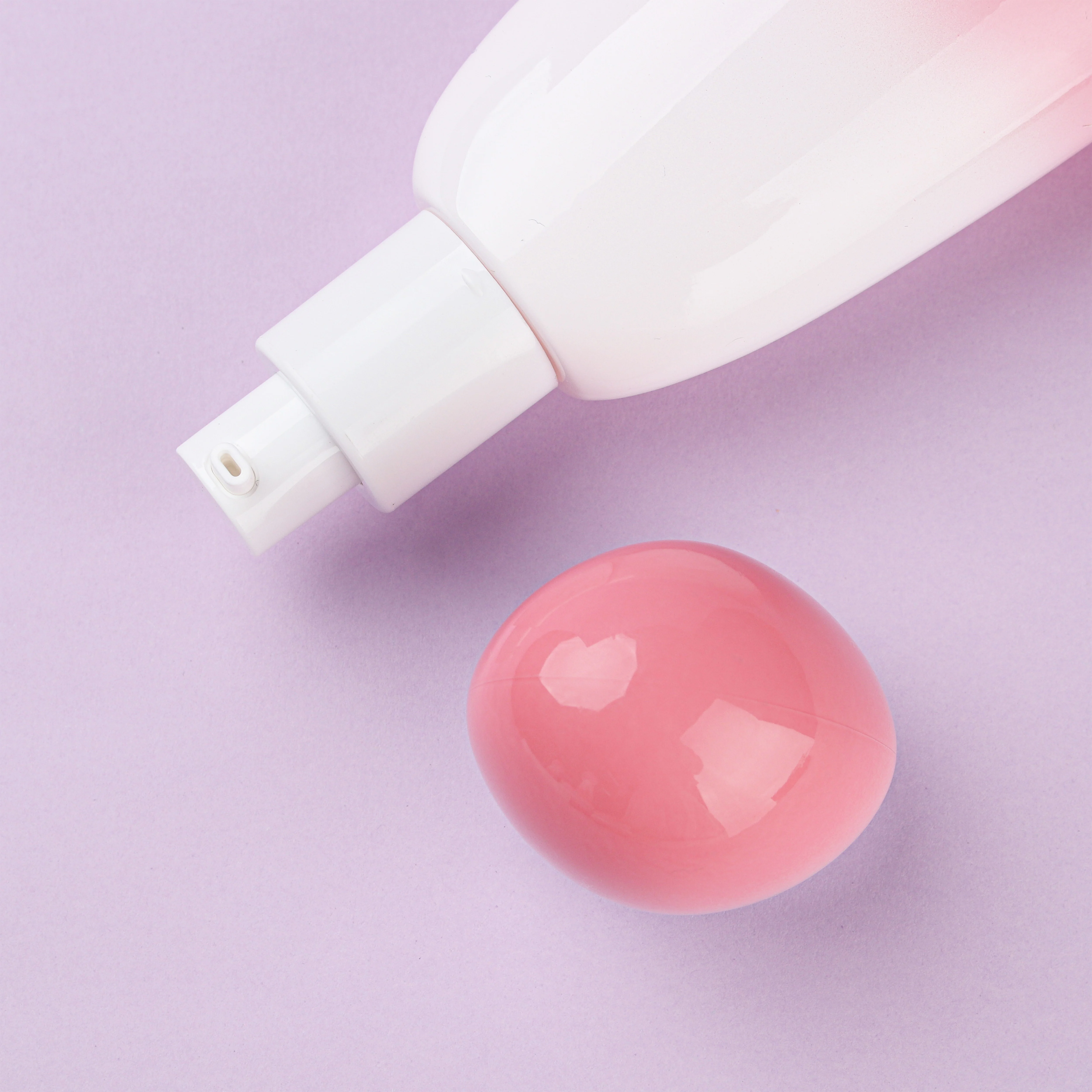 Glass Cosmetic Bottle with Lotion pump